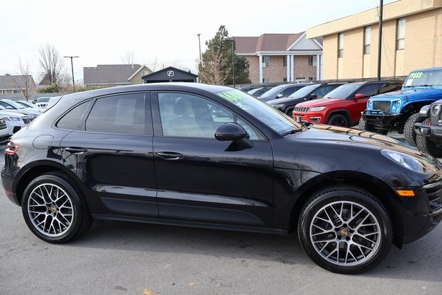 Porsche Macan  2017