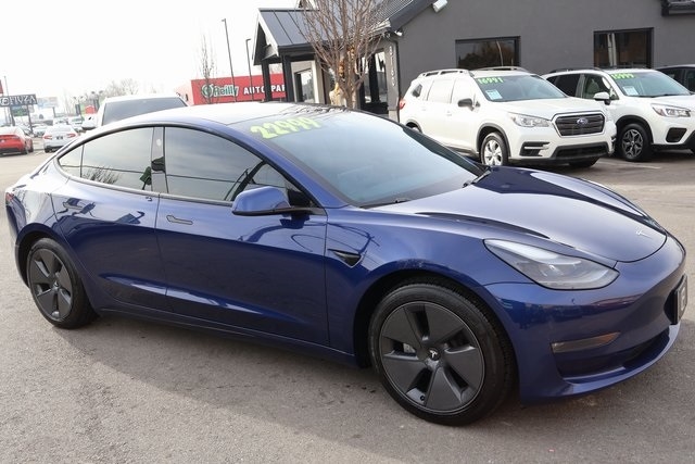 Tesla Model 3  2021