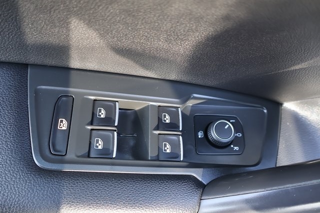 Volkswagen Tiguan  2021