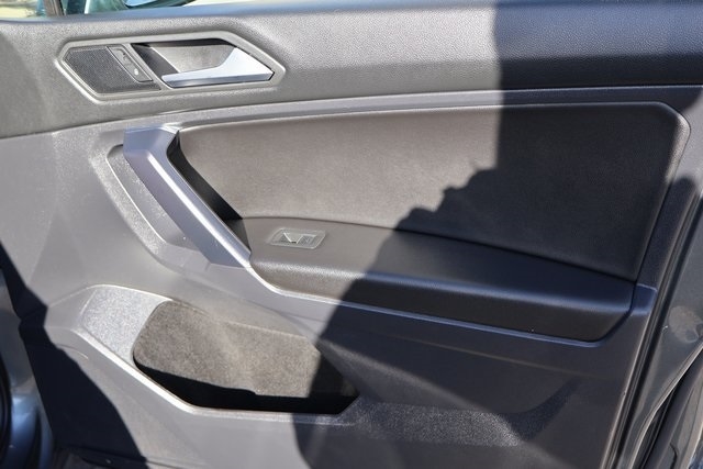 Volkswagen Tiguan  2021