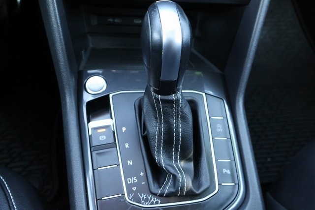 Volkswagen Tiguan  2021