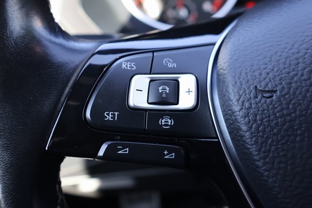 Volkswagen Tiguan  2021