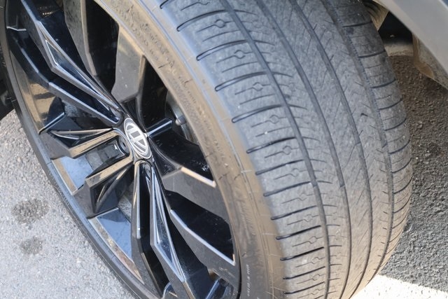 Volkswagen Tiguan  2021