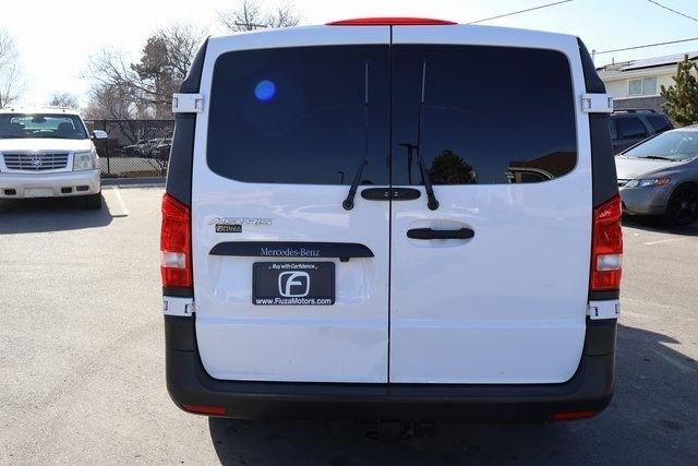 Mercedes-Benz Metris Cargo Van  2022