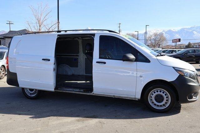 Mercedes-Benz Metris Cargo Van  2022