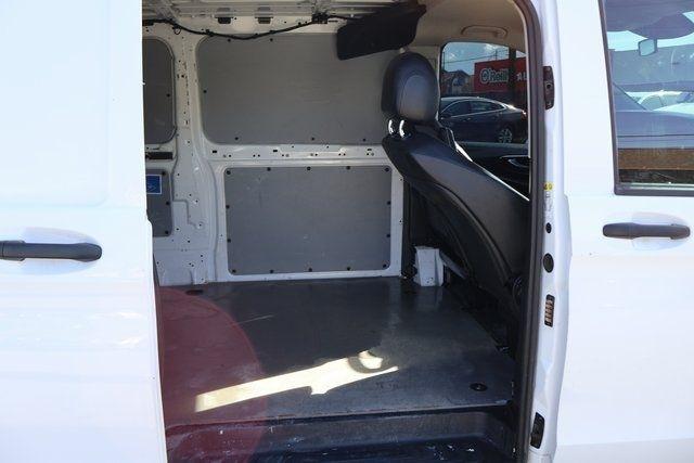 Mercedes-Benz Metris Cargo Van  2022