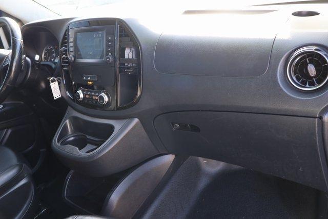 Mercedes-Benz Metris Cargo Van  2022