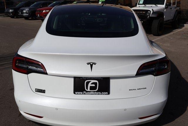 Tesla Model 3  2018