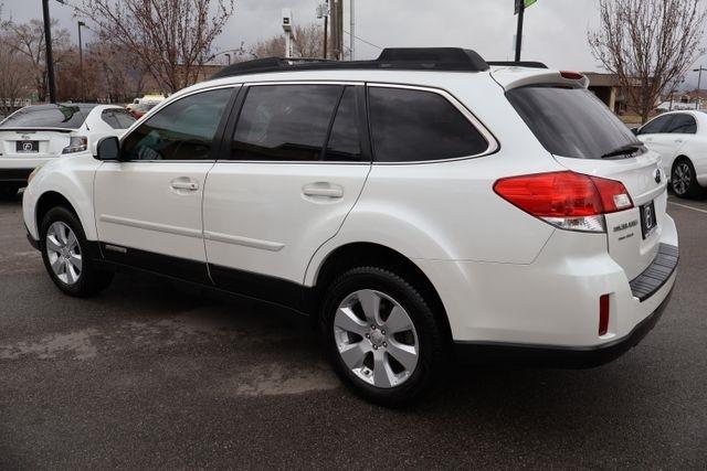 Subaru Outback  2011