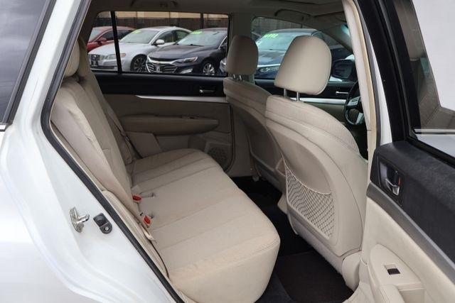 Subaru Outback  2011