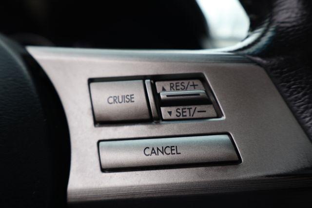 Subaru Outback  2011