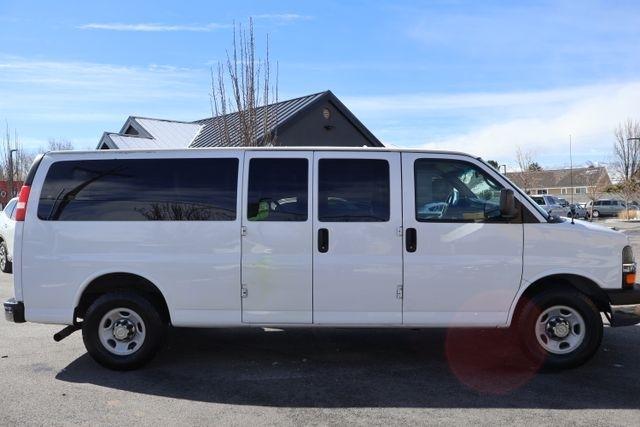 Chevrolet Express Passenger  2014