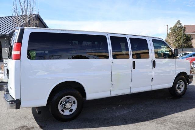 Chevrolet Express Passenger  2014