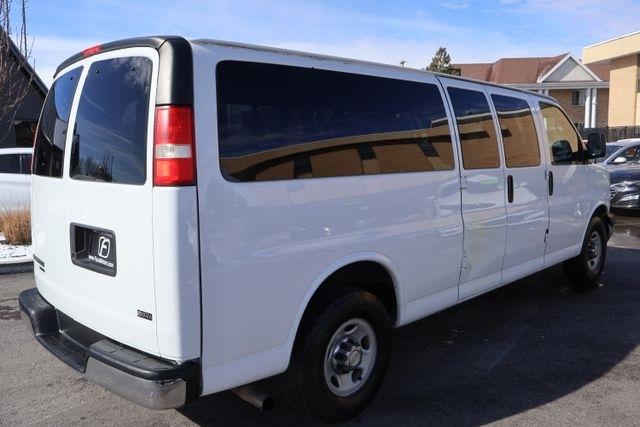 Chevrolet Express Passenger  2014