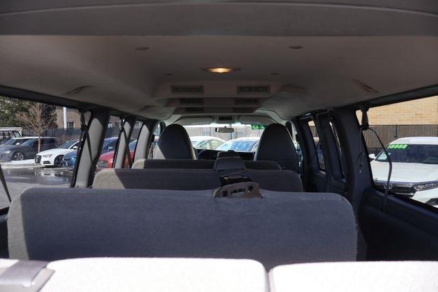 Chevrolet Express Passenger  2014