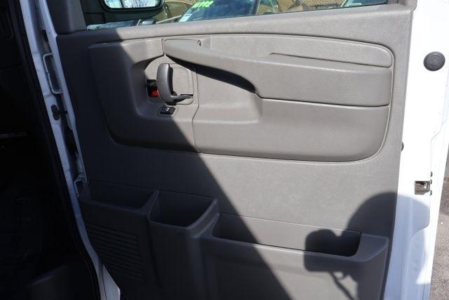 Chevrolet Express Passenger  2014