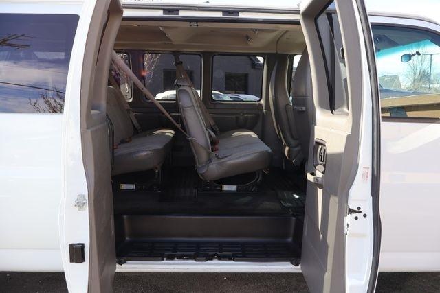 Chevrolet Express Passenger  2014