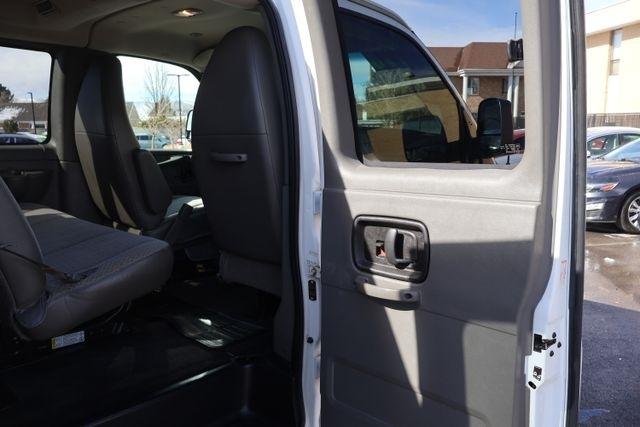 Chevrolet Express Passenger  2014