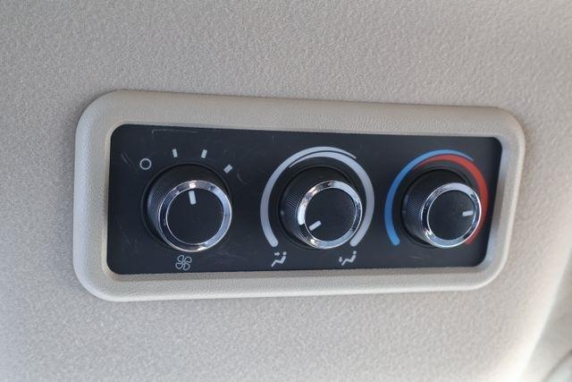 Chevrolet Express Passenger  2014