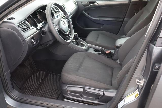 Volkswagen Jetta Sedan  2015