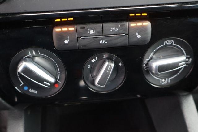 Volkswagen Jetta Sedan  2015