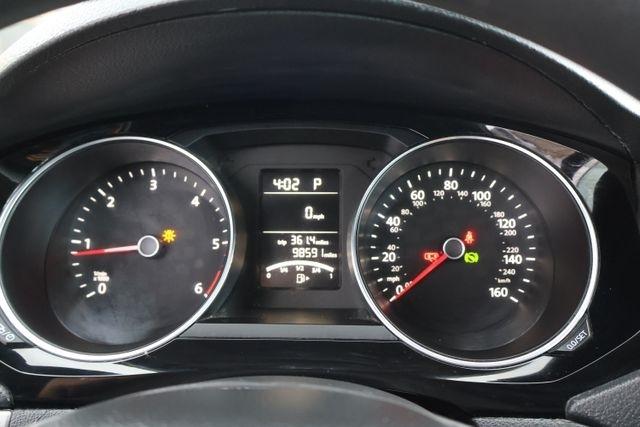 Volkswagen Jetta Sedan  2015