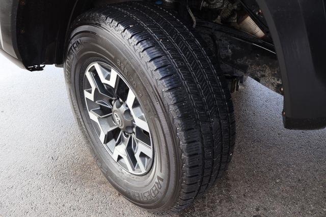 Toyota Tacoma 4WD  2020