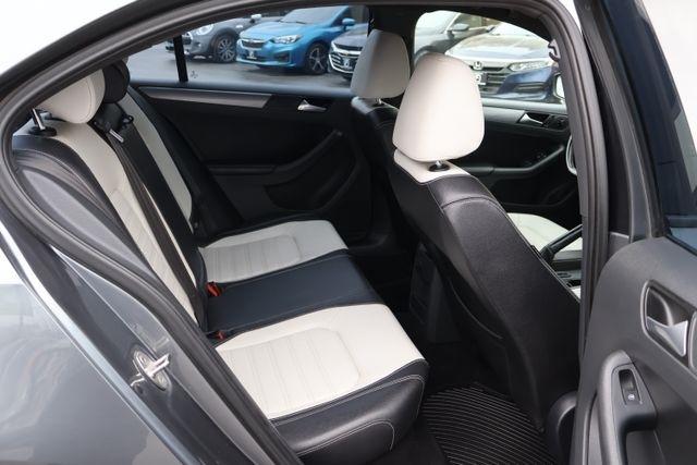 Volkswagen Jetta Sedan  2016