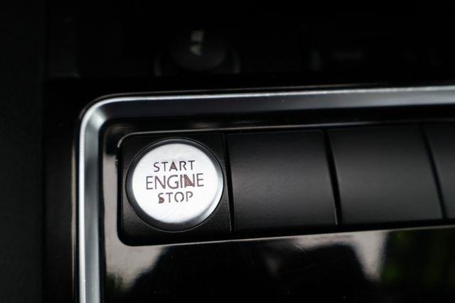 Volkswagen Jetta Sedan  2016