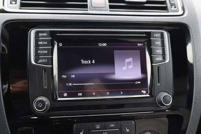 Volkswagen Jetta Sedan  2016