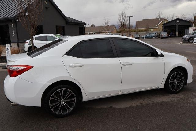 Toyota Corolla  2016