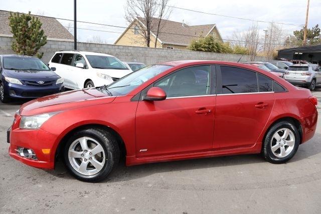 Chevrolet Cruze  2012