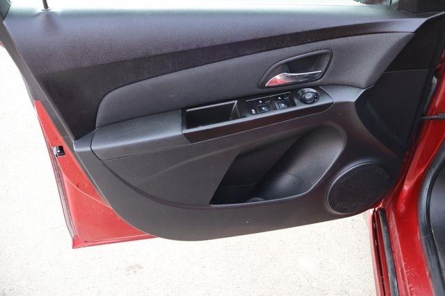 Chevrolet Cruze  2012