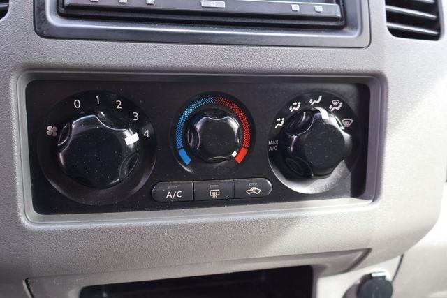 Nissan Frontier 2WD  2005