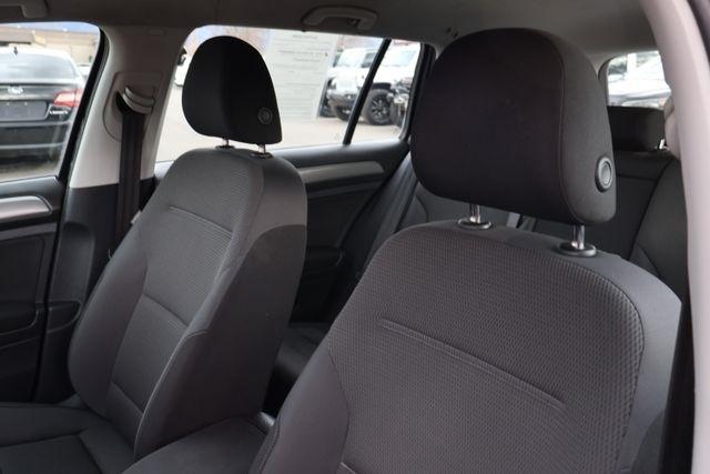 Volkswagen Golf SportWagen  2016