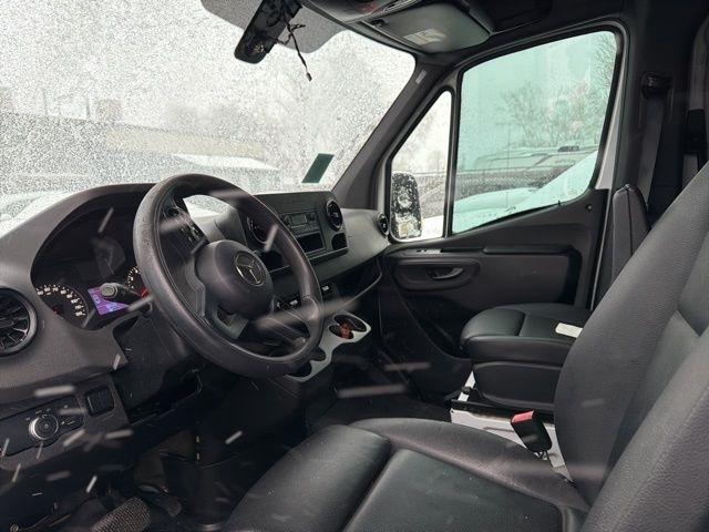 Mercedes-Benz Sprinter Van  2021