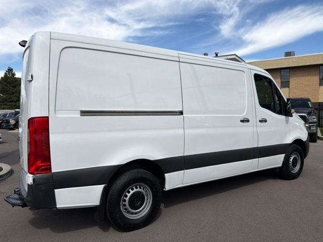 Mercedes-Benz Sprinter Van  2021