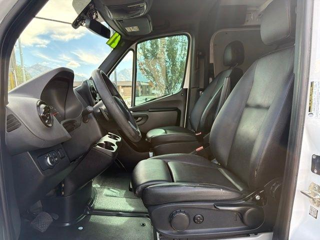 Mercedes-Benz Sprinter Van  2021
