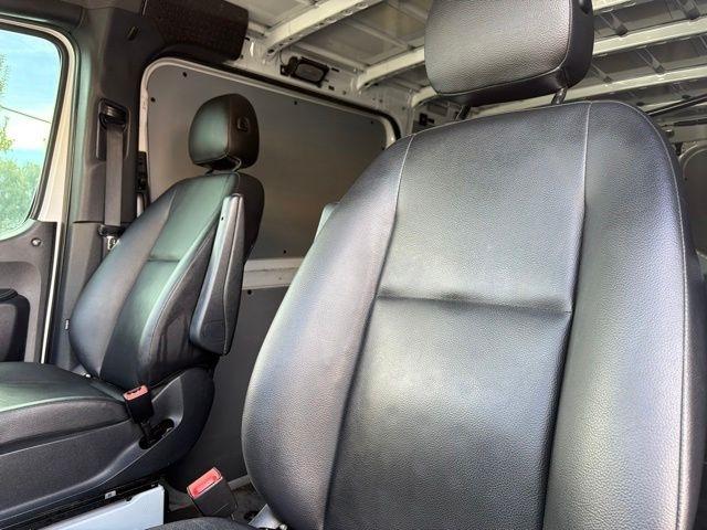 Mercedes-Benz Sprinter Van  2021