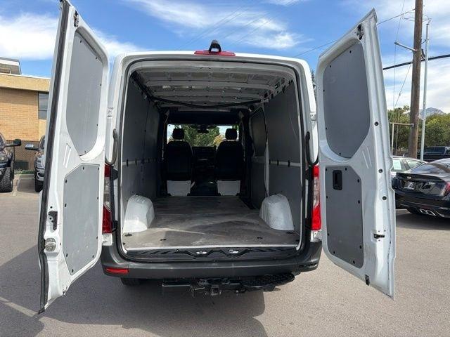 Mercedes-Benz Sprinter Van  2021