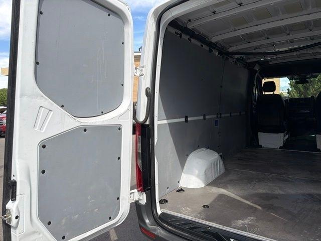 Mercedes-Benz Sprinter Van  2021