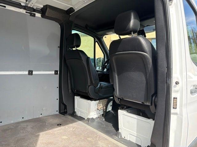 Mercedes-Benz Sprinter Van  2021