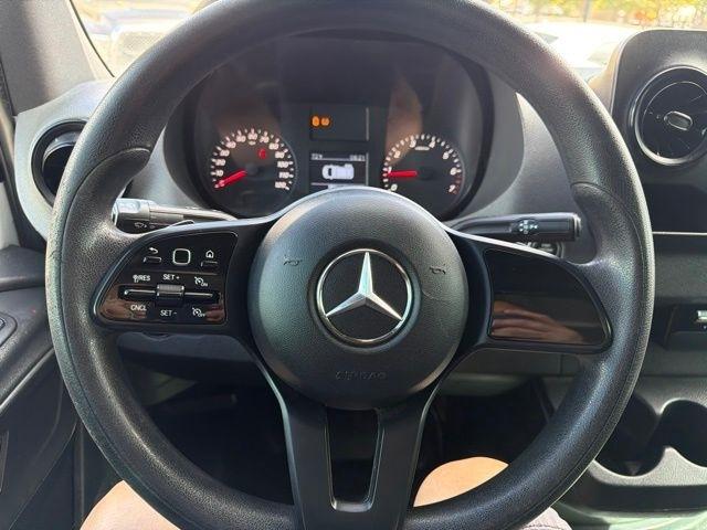 Mercedes-Benz Sprinter Van  2021