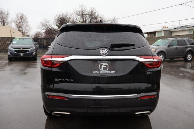 Buick Enclave  2021