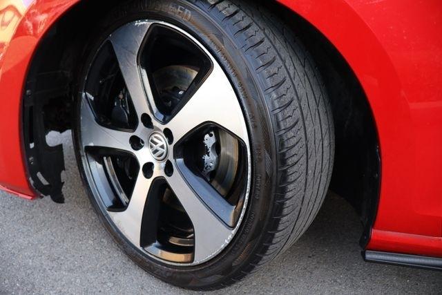 Volkswagen Golf GTI  2015