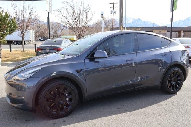 Tesla Model Y  2021