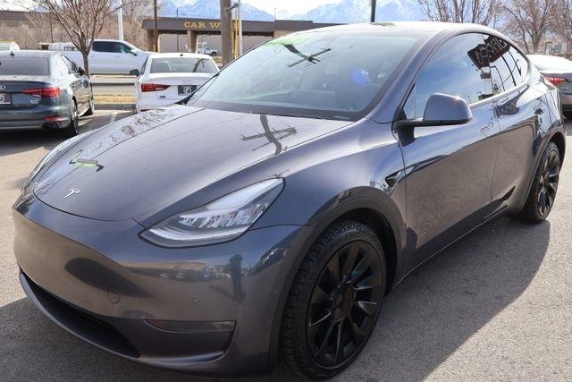 Tesla Model Y  2021