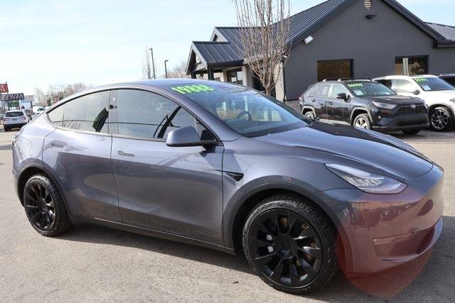 Tesla Model Y  2021