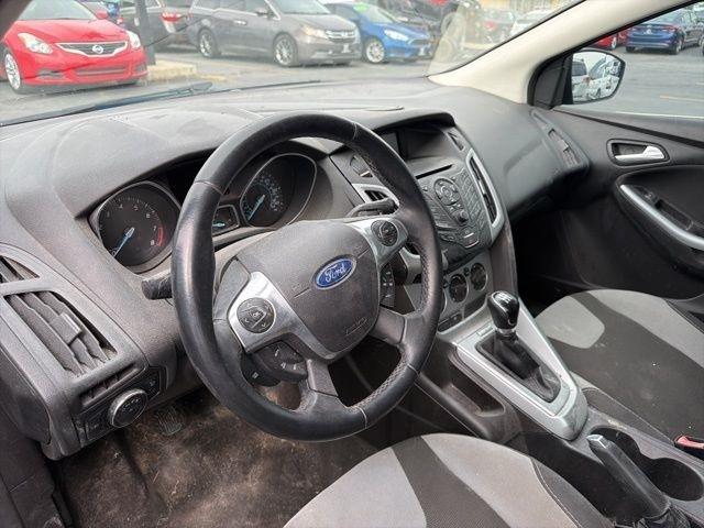 Ford Focus  2012