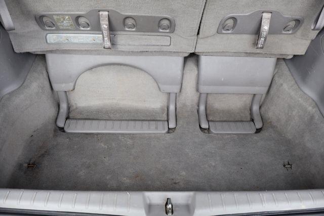 Toyota Sienna  2004